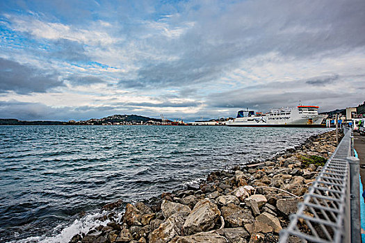 quay thu cap so may man
